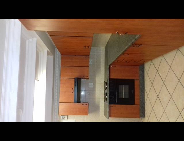2 BEDROOM FLAT TO LET IN VAALPARK